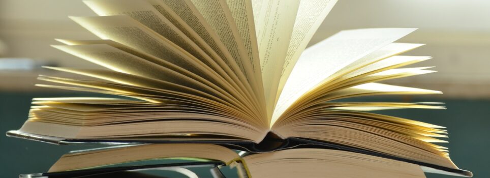 Yuxuda kitab görmək Yuxuda kitab görmək