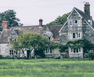 Yuxuda köhnə ev görmək